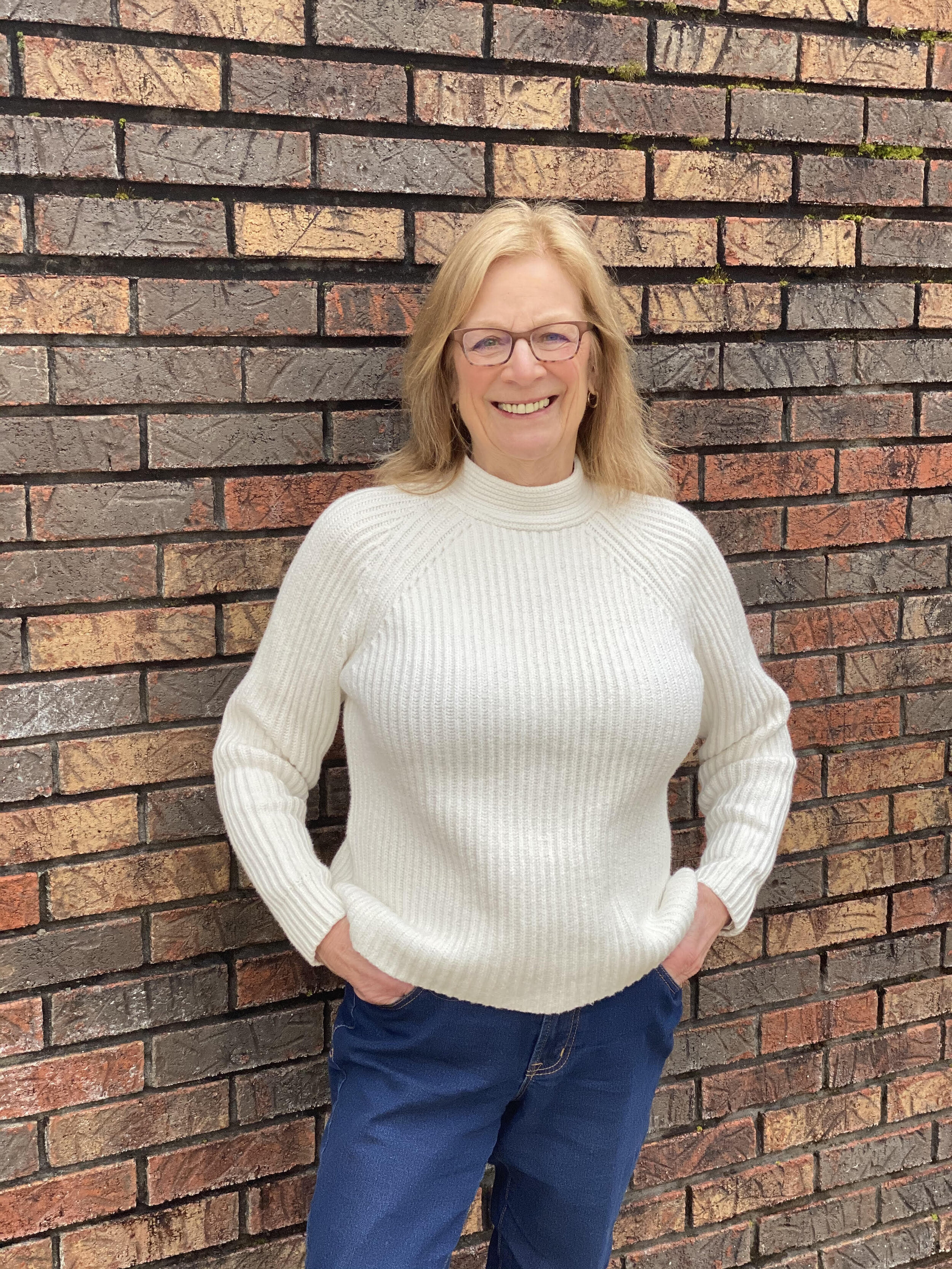 Maria Website Promo Photo 2:20.jpg